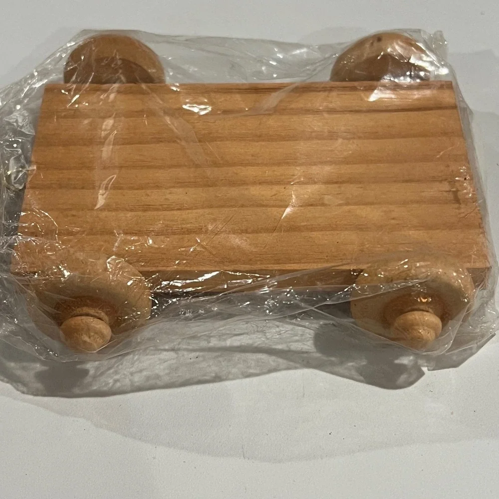 Darice Wooden Cart Craft Piece 3x5